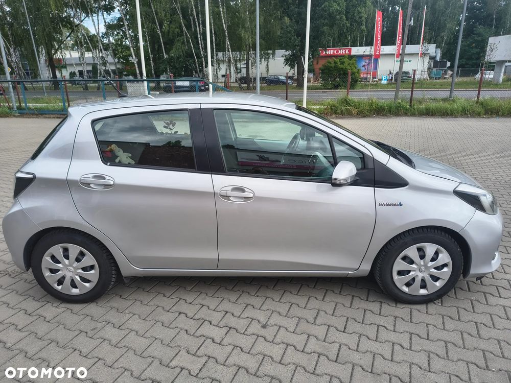 Toyota Yaris - 11