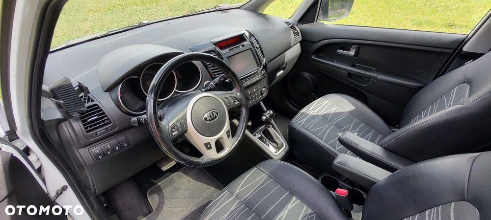 Kia Venga 1.6 Business Line - 11