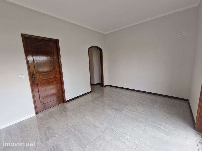 T3 Paços de Brandão com excelentes areas! - Grande imagem: 5/12