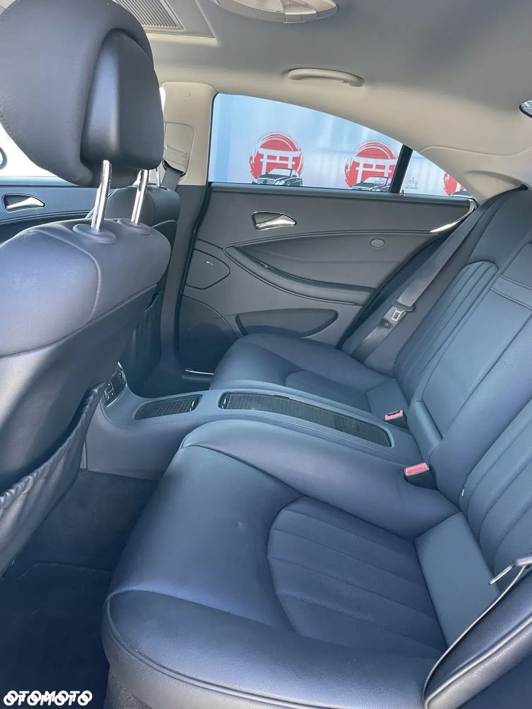 Mercedes-Benz CLS - 14