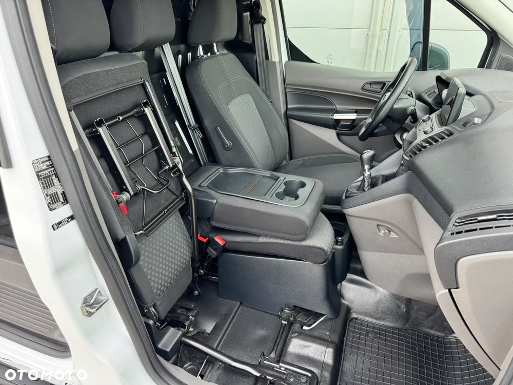 Ford Transit Connect - 21