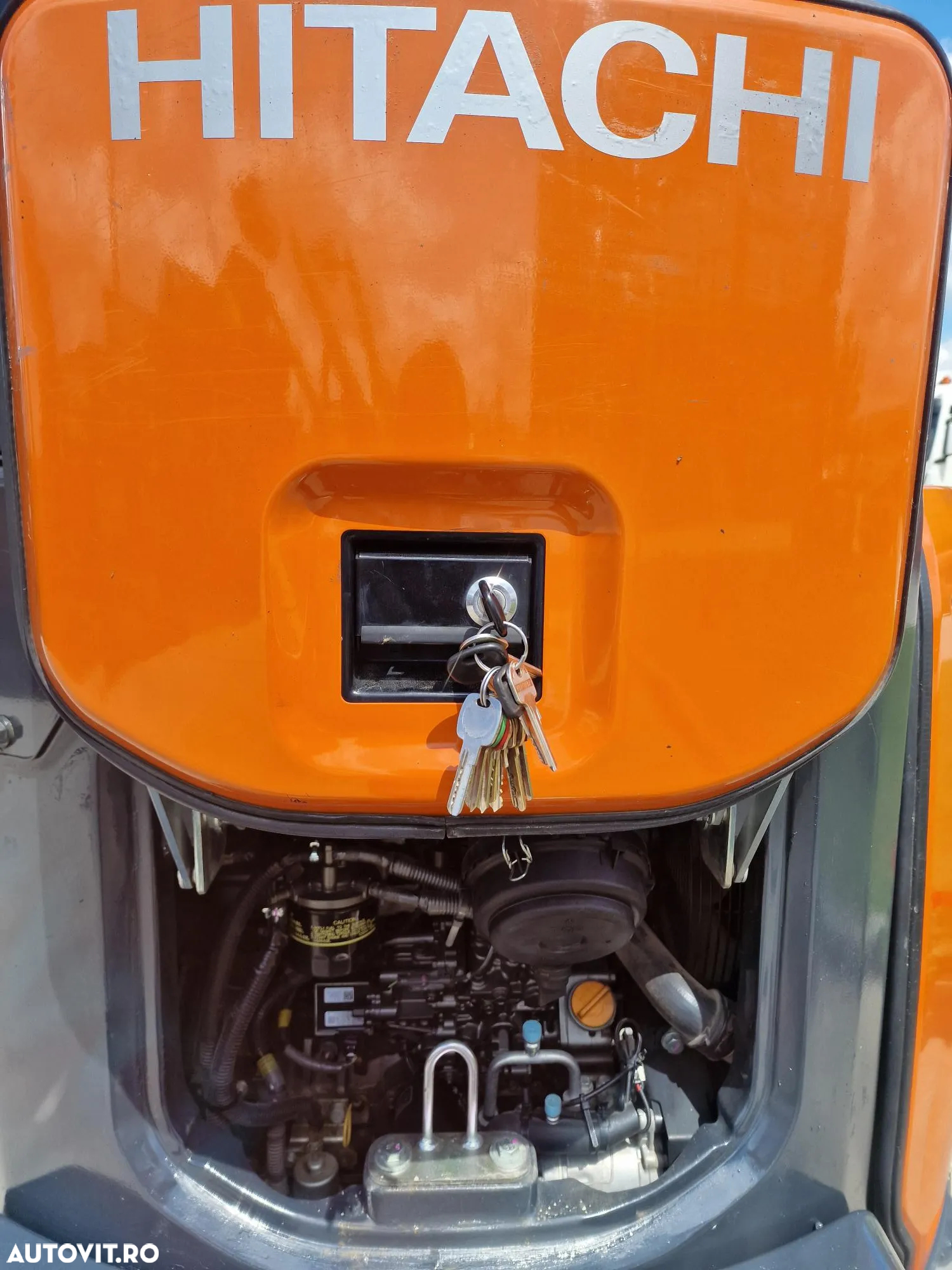 Hitachi ZX33, 3,7 tone, 2023/05, 1.163h, CUPLA RAPIDA+3 CUPE NOI, Senile 80% bune, Instalatia de picon pe brate, Sistem antifurt, Aer conditioinat, adanc sapare 4mc, ridica tevi de 2,5tone, STARE FOARTE BUNA< CA NOU, posibilitate leasing 4 ani-36900 EUR+Tva - 24