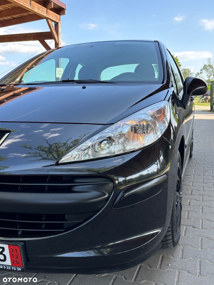 Peugeot 207 1.4 16V Presence - 30