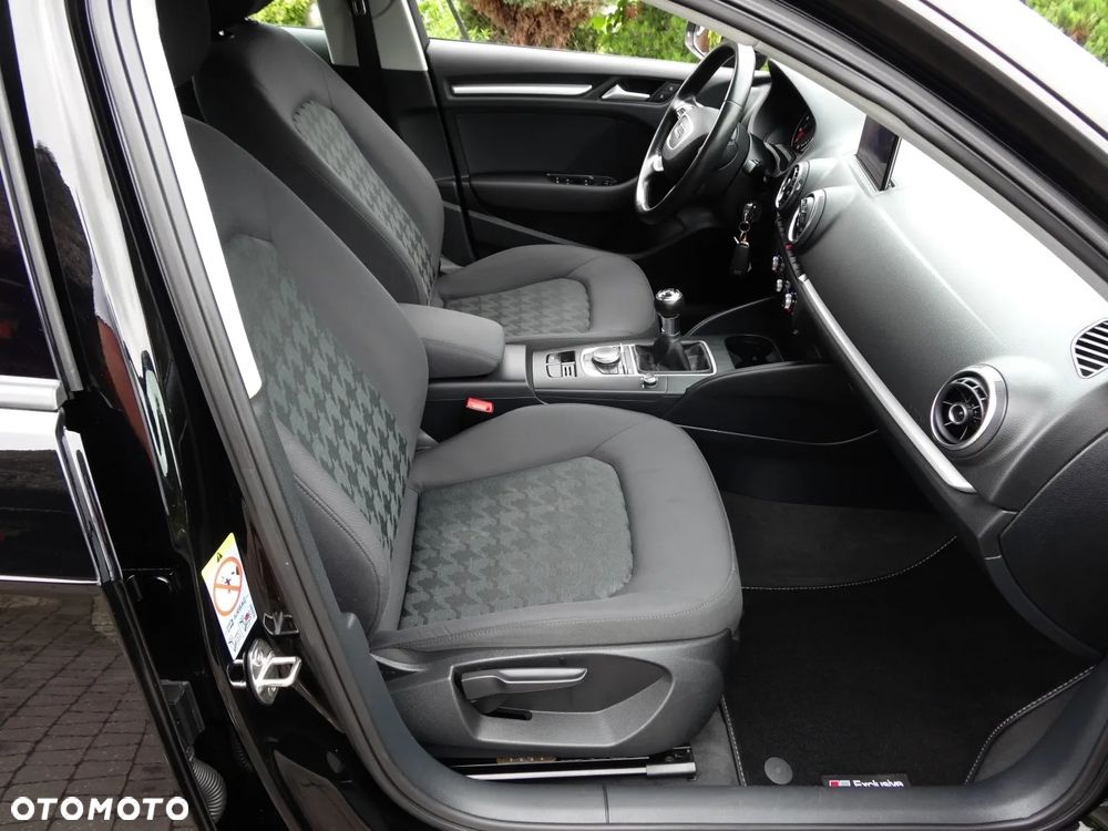 Audi A3 Sportback 1.4 TFSI Ambition - 23