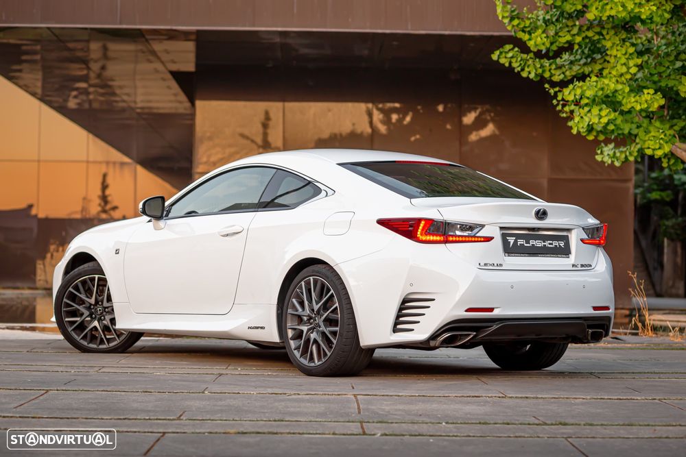 Lexus RC 300h F Sport+ - 17