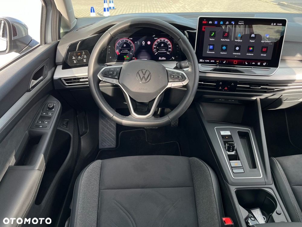 Volkswagen Golf - 6