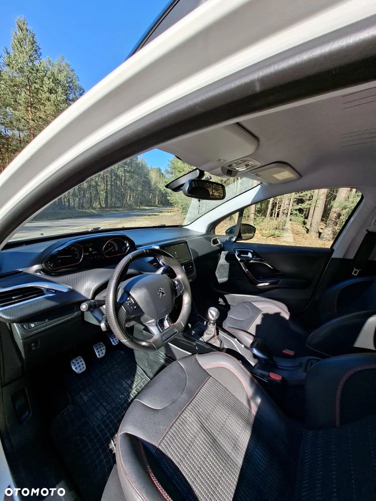 Peugeot 2008 BlueHDi FAP 120 STOP & START GT-Line Edition - 8