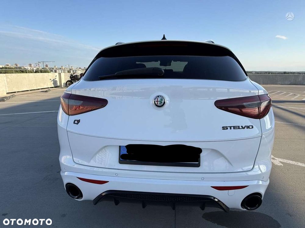 Alfa Romeo Stelvio 2.0 Turbo First Edition Q4 - 8