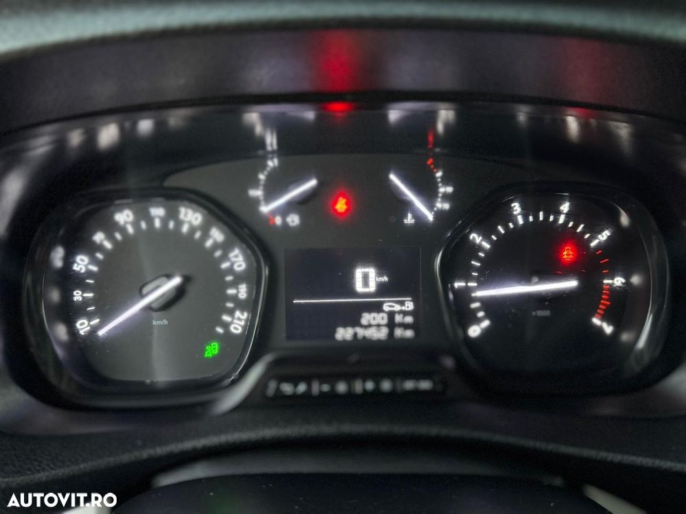 Opel Vivaro 1.5 CDTI 102CP Crew Van L2H1 (L) Sarcina Crescuta Essentia - 12