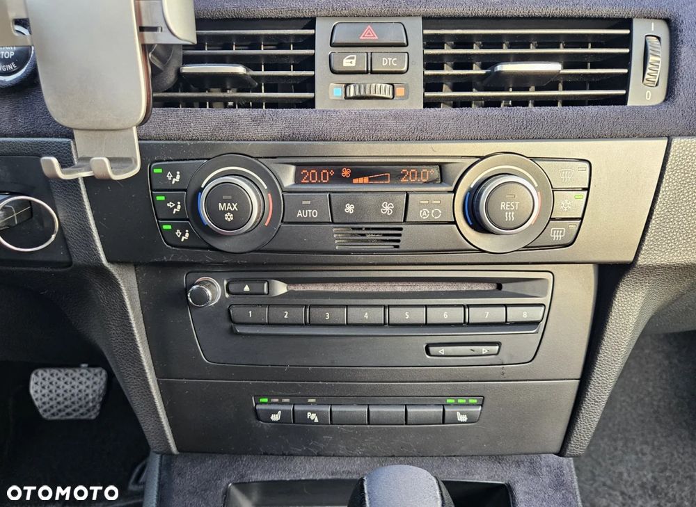 BMW Seria 3 318i - 33