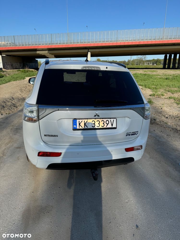 Mitsubishi Outlander - 5