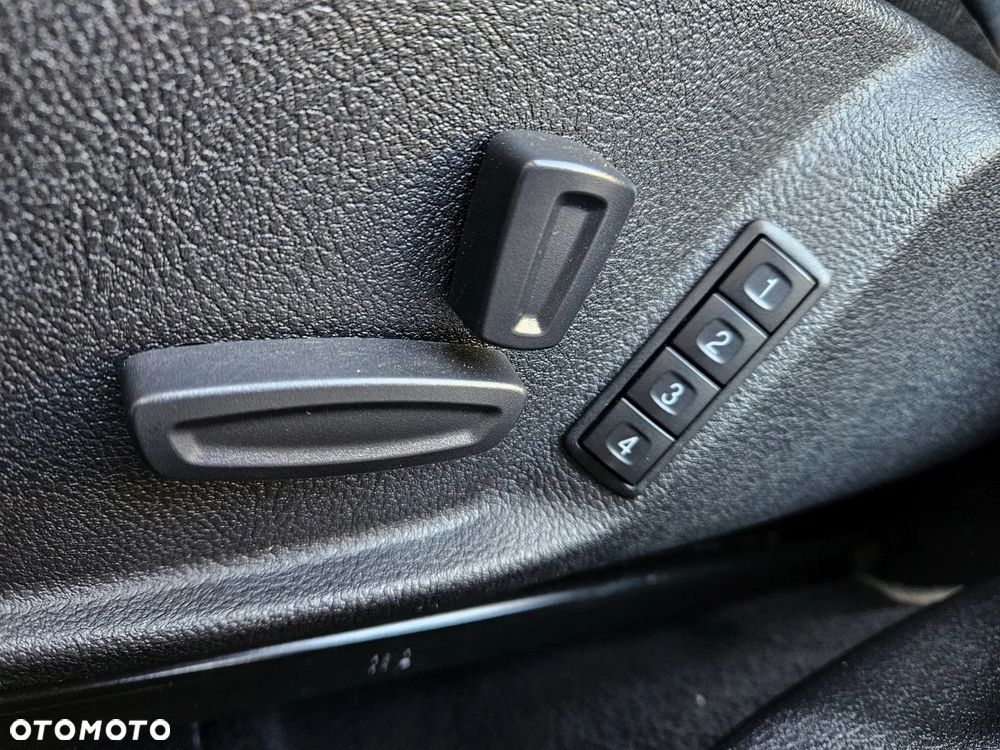 Kia Ceed 1.6 GDI L - 12