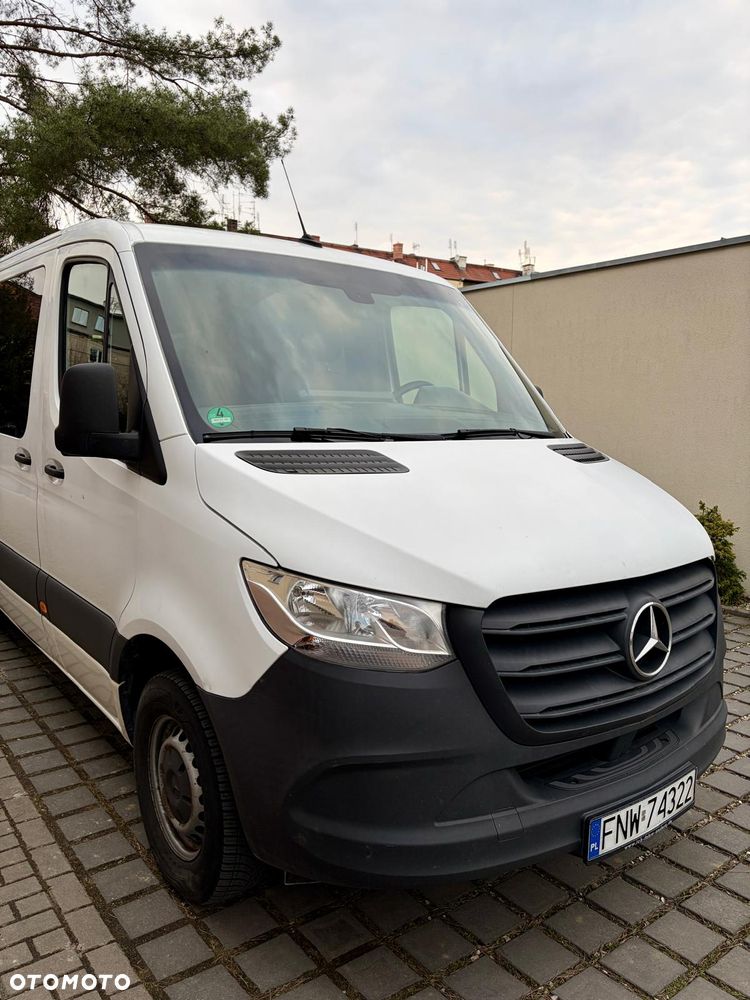 Mercedes-Benz Sprinter - 11