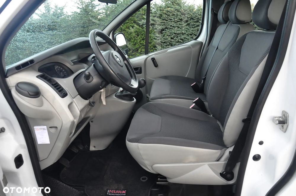 Opel Vivaro L1H1 2.7t - 23