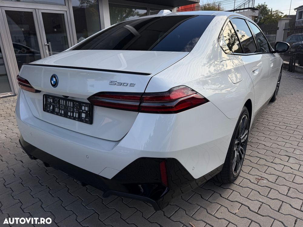 BMW Seria 5 530e Aut. - 10