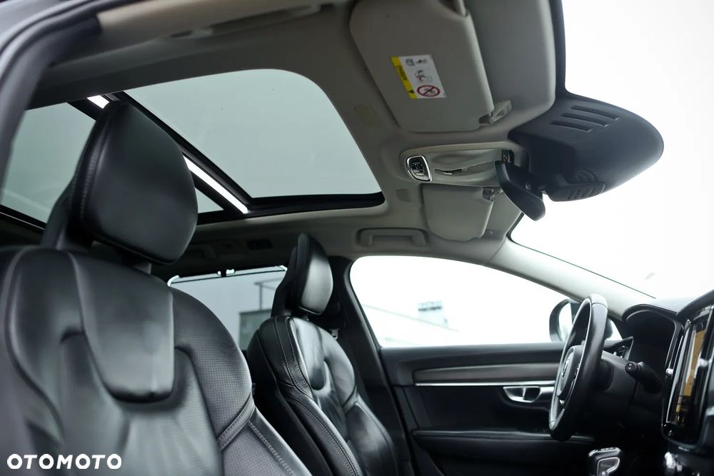Volvo V90 Cross Country D5 SCR AWD Pro - 22