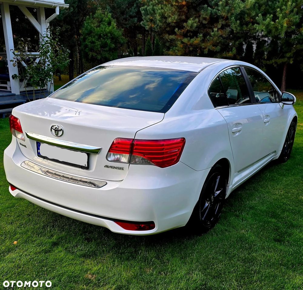 Toyota Avensis - 6