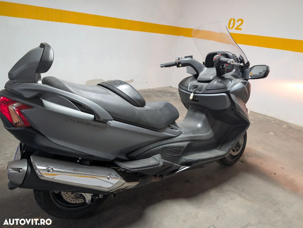 Suzuki AN 650 Burgman - 14