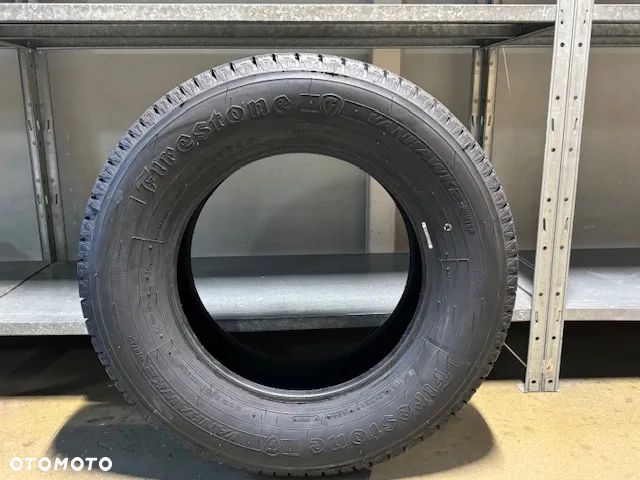 Komplet zimowych opon Firestone Vanhawk2 Winter 235/65R16C - 1
