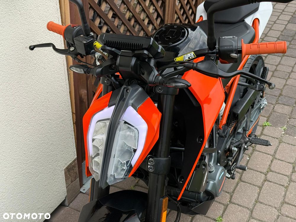 KTM Duke 125 - 15
