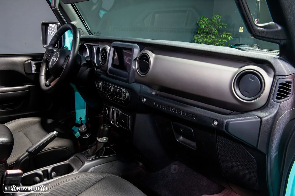 Jeep Wrangler 2.0 T-GDI AWD Auto Sport - 23