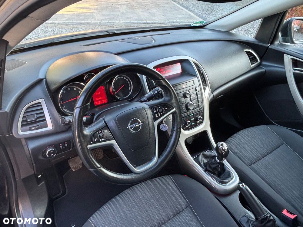 Opel Astra - 8
