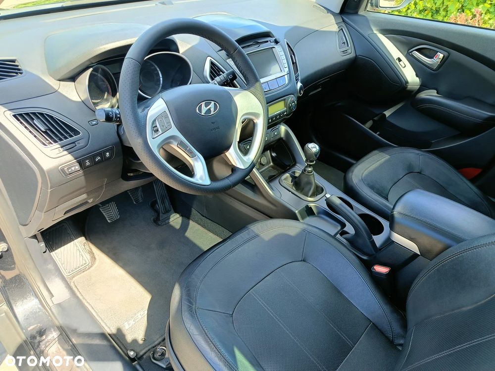 Hyundai ix35 2.0 CRDi Premium 4WD - 17