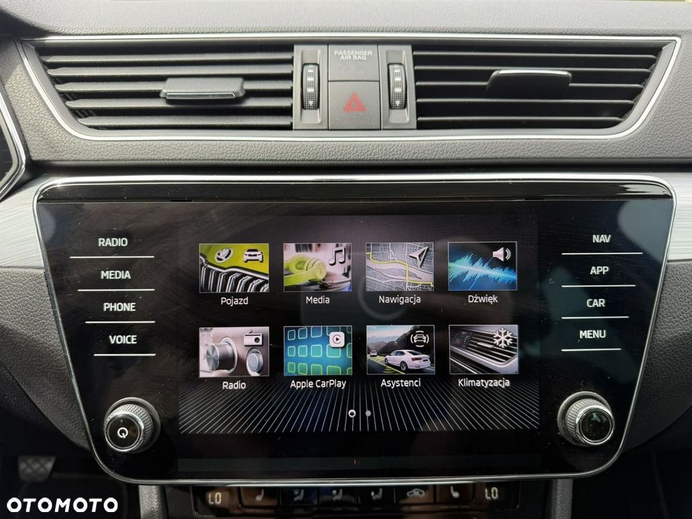 Skoda Superb 2.0 TDI SCR Ambition - 17
