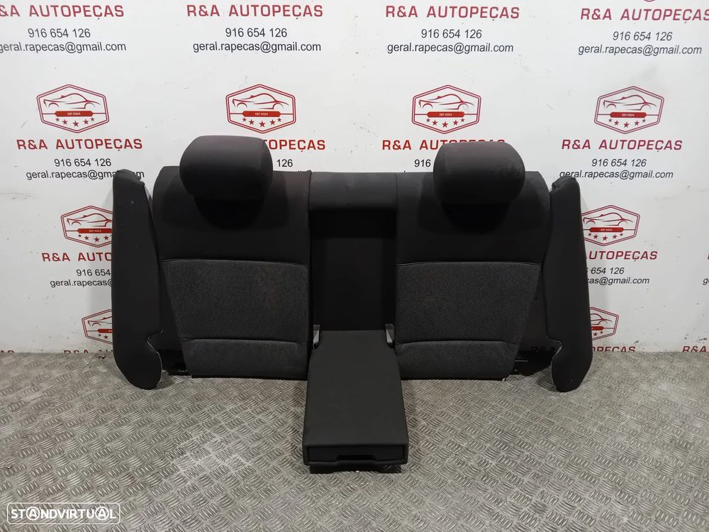 Conjunto de Bancos BMW Série 3 E92 em Tecido Original - 12