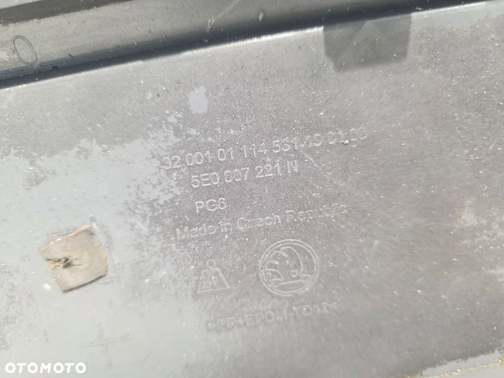 SKODA OCTAVIA 3 III LIFT 16- ZDERZAK PRZEDNI PRZÓD NA 4xPDC + SPRYSKI , KOLOR CZARNY METALIK , NR 5E0807221N , NR AUKCJI NZ1532 - 34