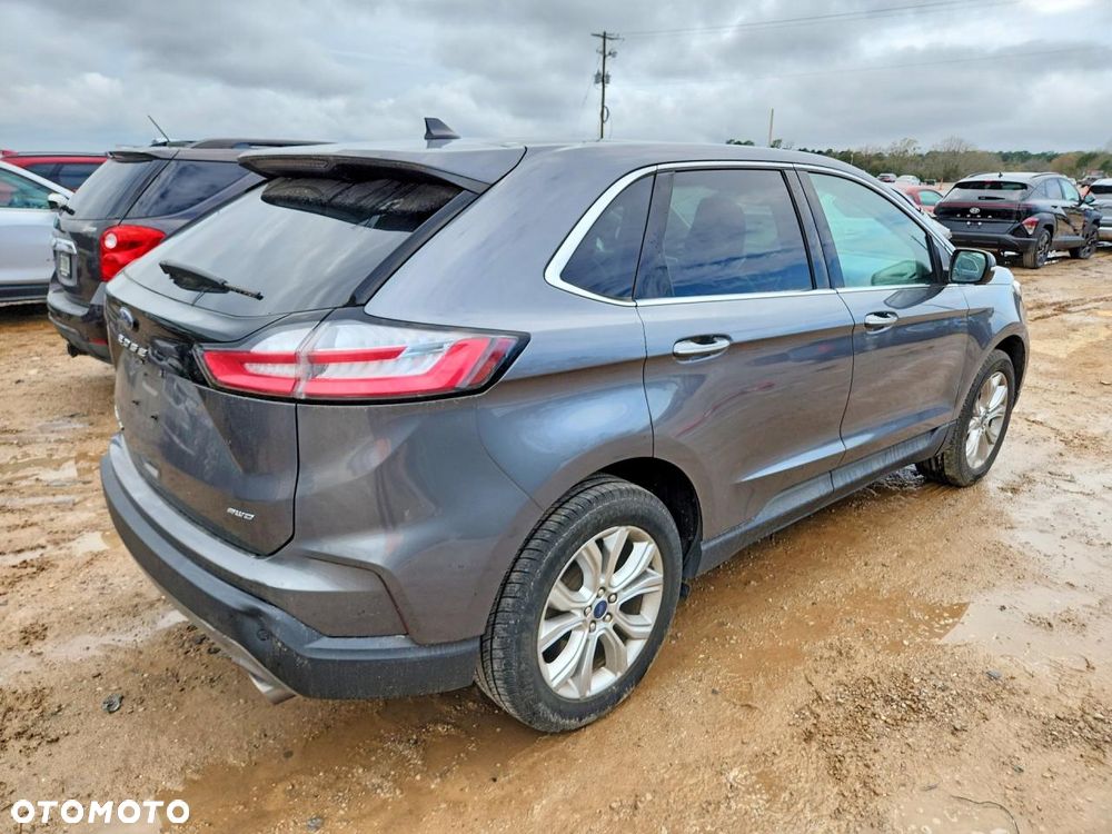 Ford Edge - 5