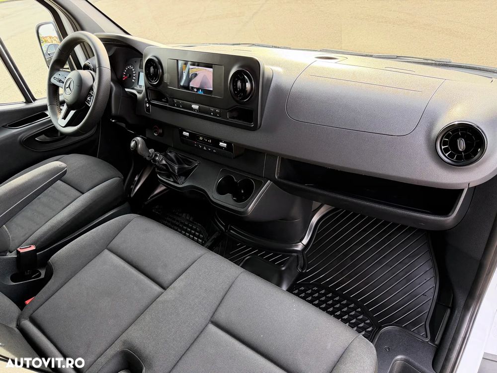 Mercedes-Benz Sprinter (BlueTec) 906.213 - 5