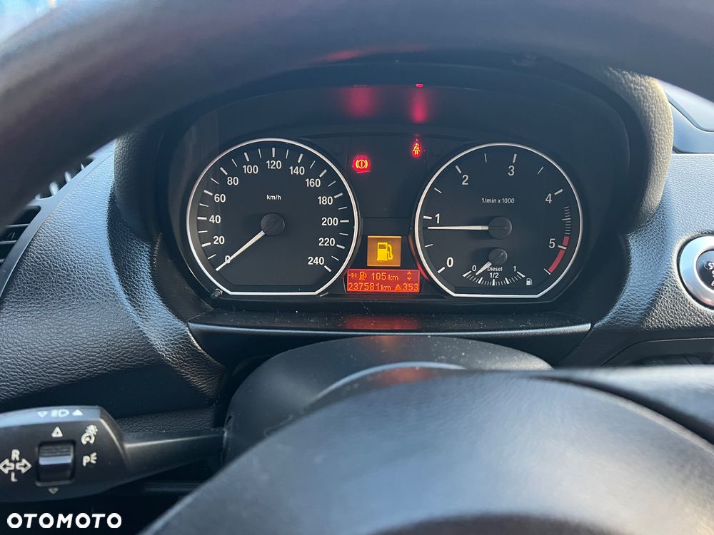 BMW Seria 1 - 25