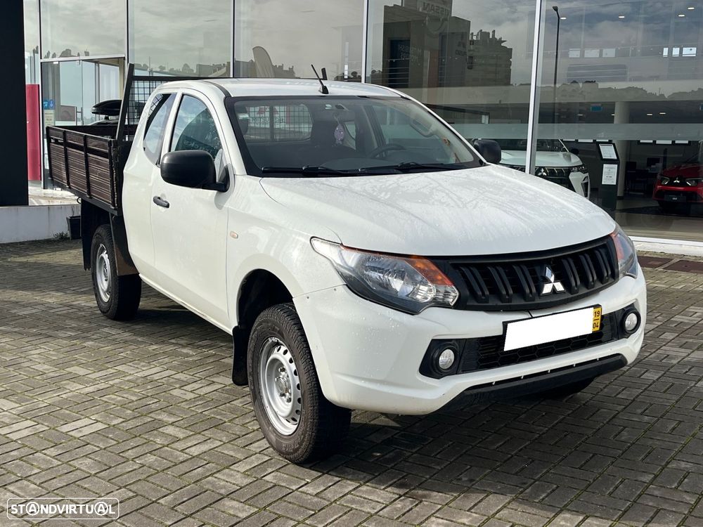 Mitsubishi L200 2.4 DI-D Club Invite CC 4WD - 1