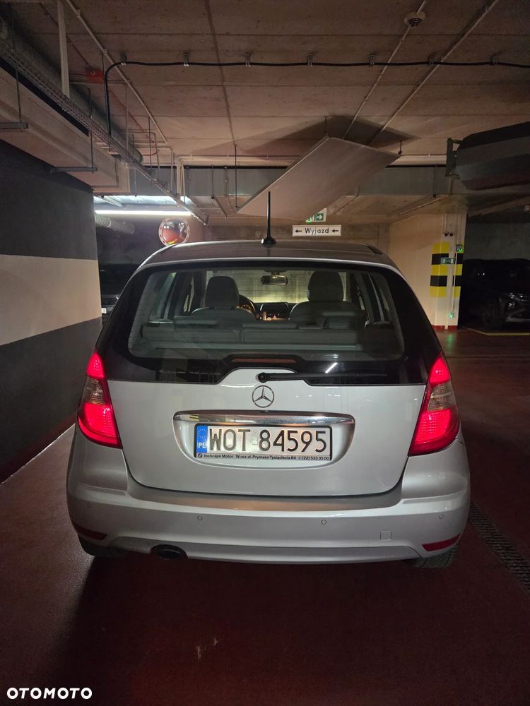 Mercedes-Benz A-Class 2010 photo 4