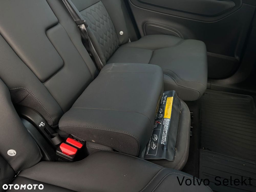 Volvo XC 90 B5 B AWD Plus Bright 7os - 27