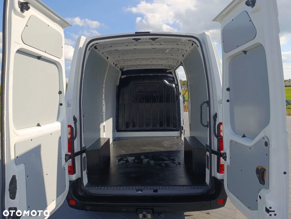 Renault Master III - 14
