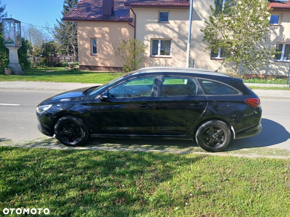 Hyundai i30 1.0 T-GDI Classic + - 11
