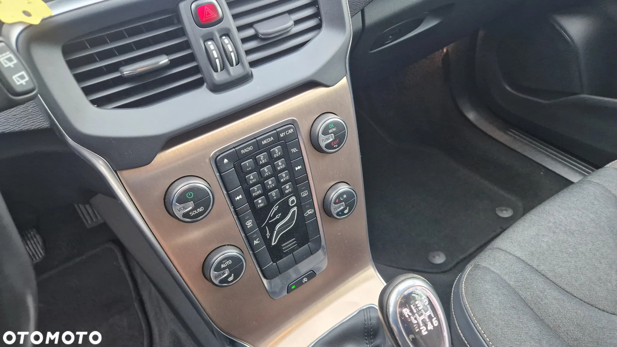 Volvo V40 - 21