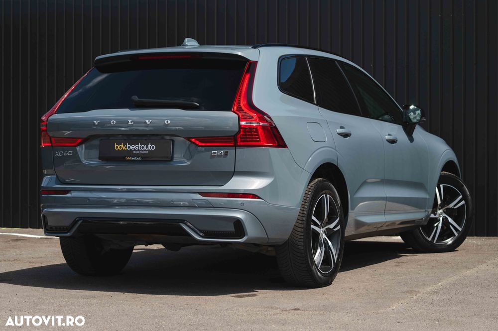 Volvo XC 60 B4 MHEV AT8 AWD R-Design - 6