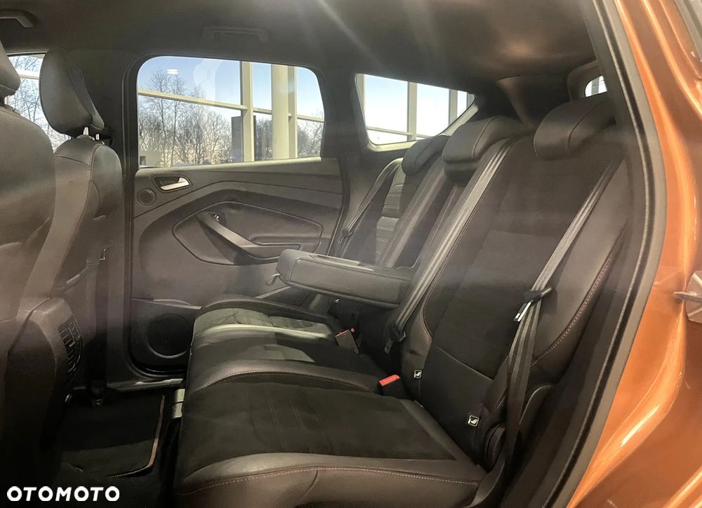 Ford Kuga 2.0 EcoBoost 4x4 ST-Line - 23