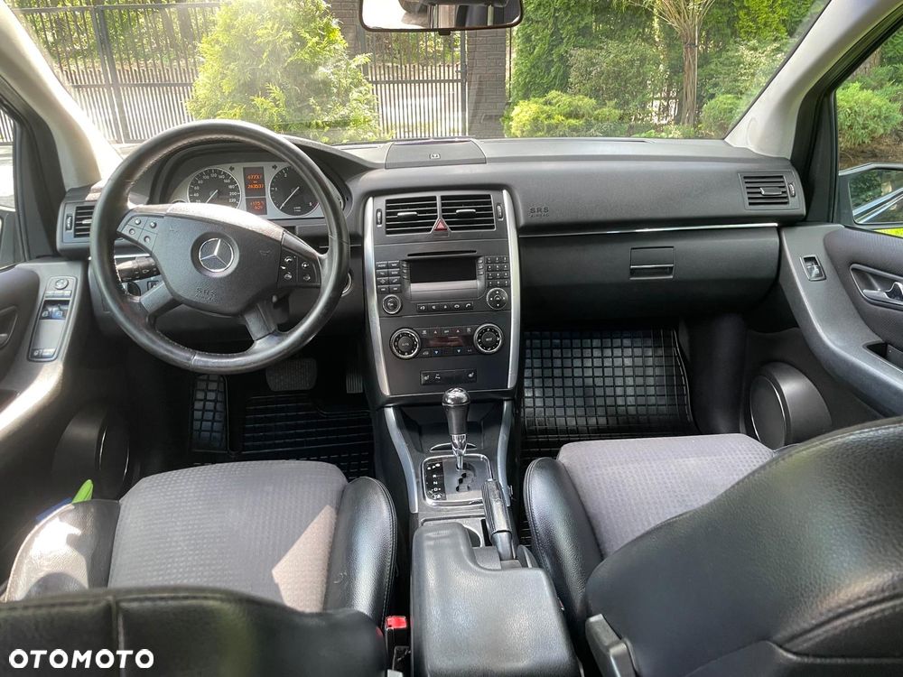 Mercedes-Benz Klasa B 200 CDI DPF Autotronic - 13