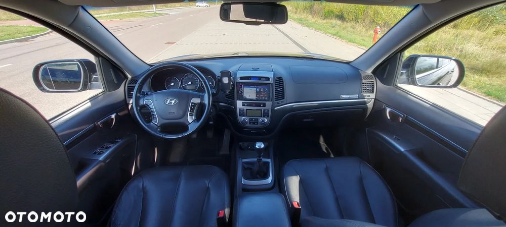 Hyundai Santa Fe - 16