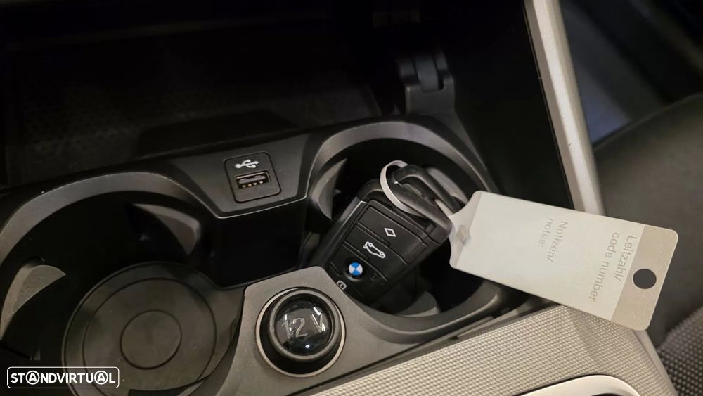 BMW 318 d Touring Auto - 44