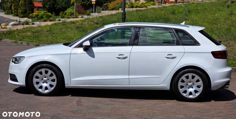 Audi A3 Sportback 2.0 TDI quattro Ambiente - 4