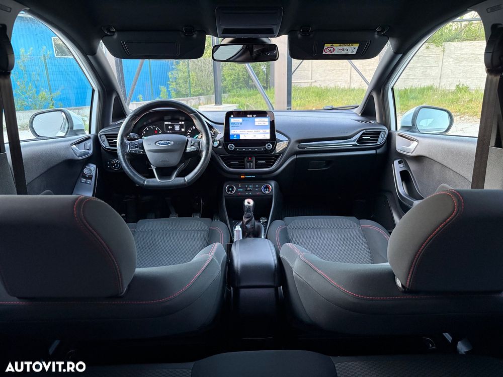 Ford Fiesta 1.1 S&S ST-LINE - 8