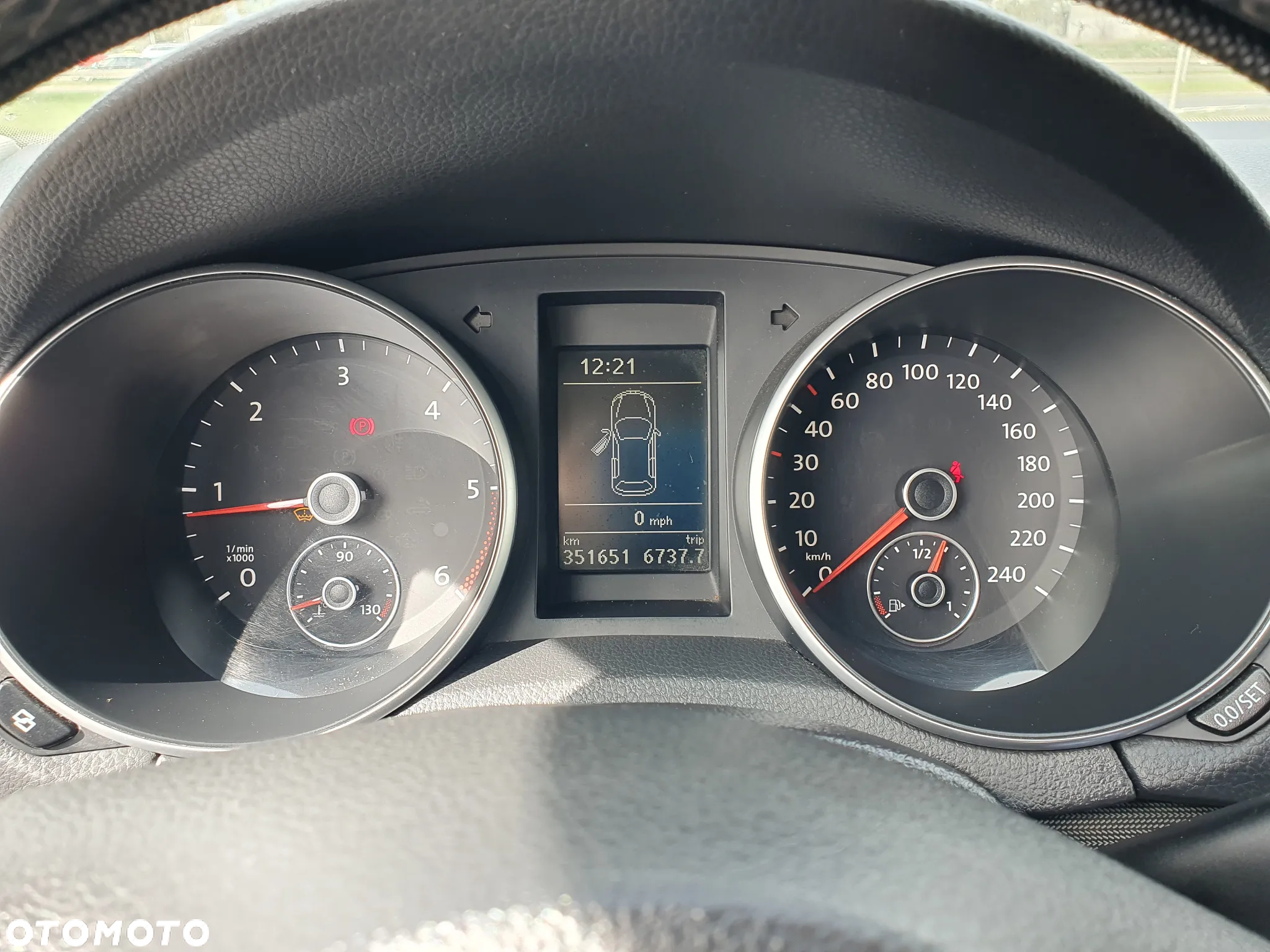 Volkswagen Golf Variant 2.0 TDI DPF Style - 23