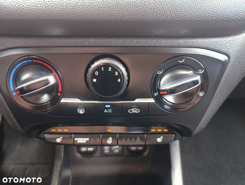 Hyundai i20 1.4 Comfort - 20