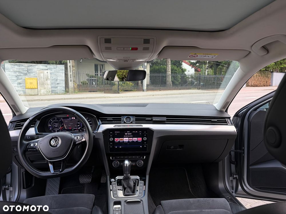 Volkswagen Passat 2.0 TDI SCR DSG Highline - 14