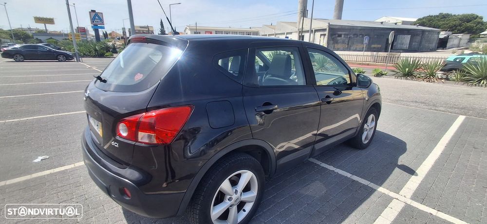 Nissan Qashqai 2.0 dCi Tekna Premium P.Preta 17 - 9